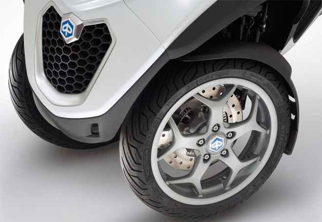 MP3-Business-500-Wheel-Detail