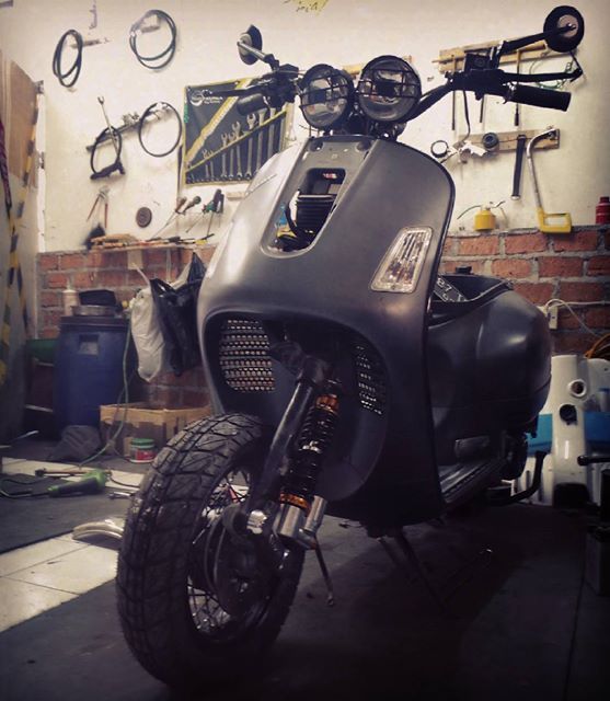 Vespa Scrambler 01